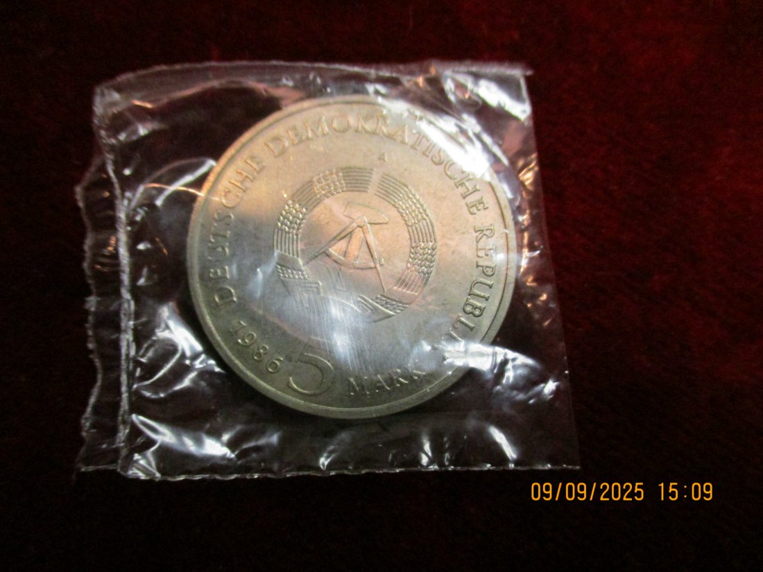  5 Mark DDR 1986 Neues Palais Potsdam 9,6g   