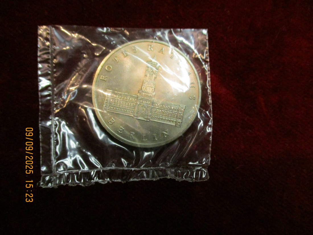  5 Mark DDR 1987 Rotes Rathaus Berlin 9,6g   