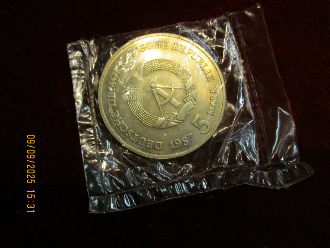  5 Mark DDR 1987 Hauptstadt der DDR 9,6g   