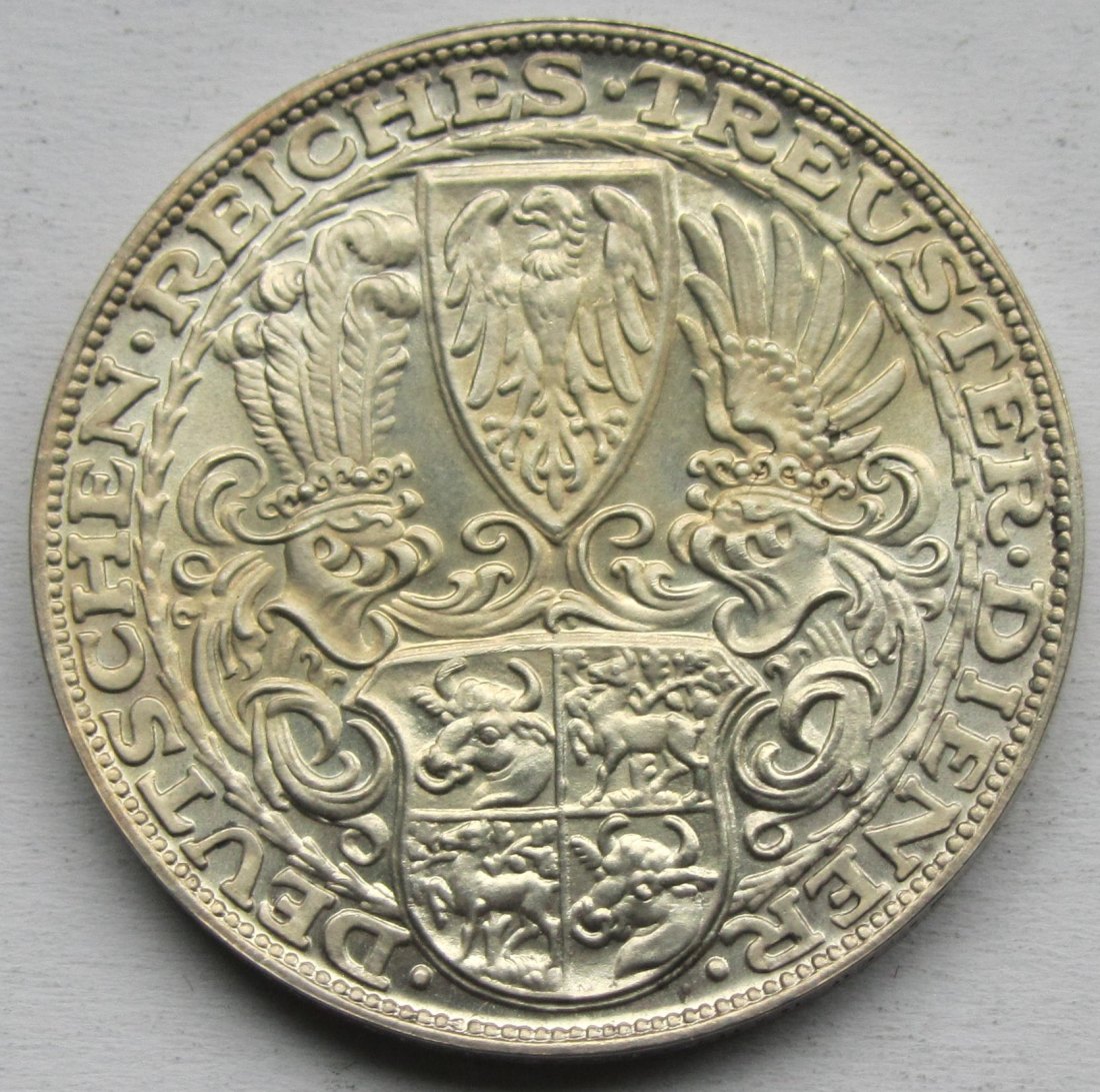 Silbermedaille auf den 80. Geburtstag Hindenburgs 1927   