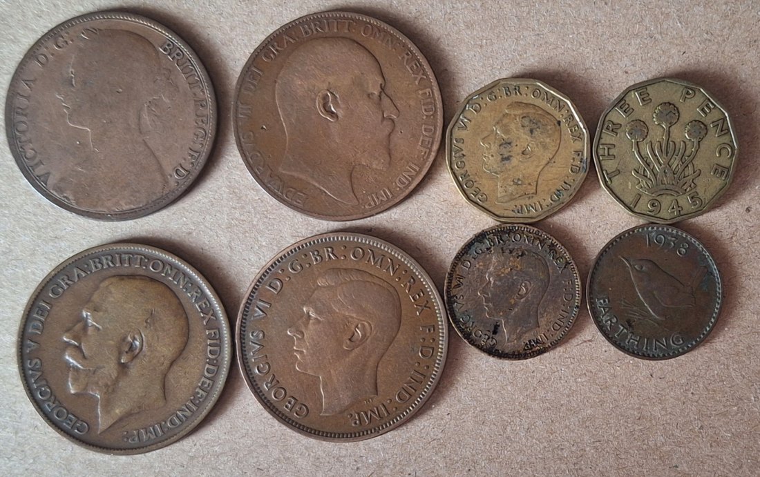  Großbritannien 1889-1948 / Konvolut Kleinmünzen 23xPenny/2xFarthing/2x3Pence 232 g   