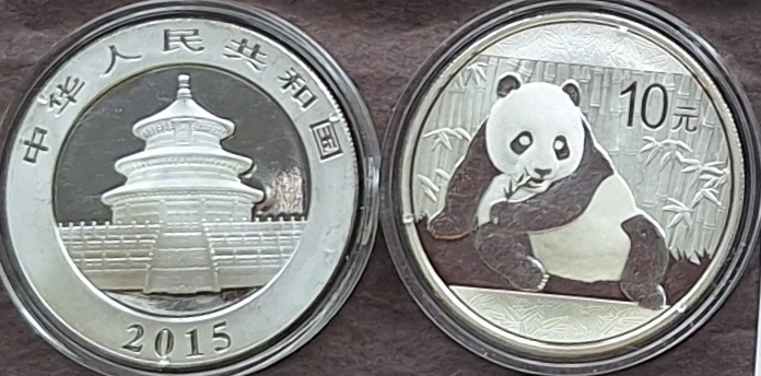  China,10 Yuan, 2015 Panda beim futtern von Bambus, 1oz 999er Silber gekapselt   