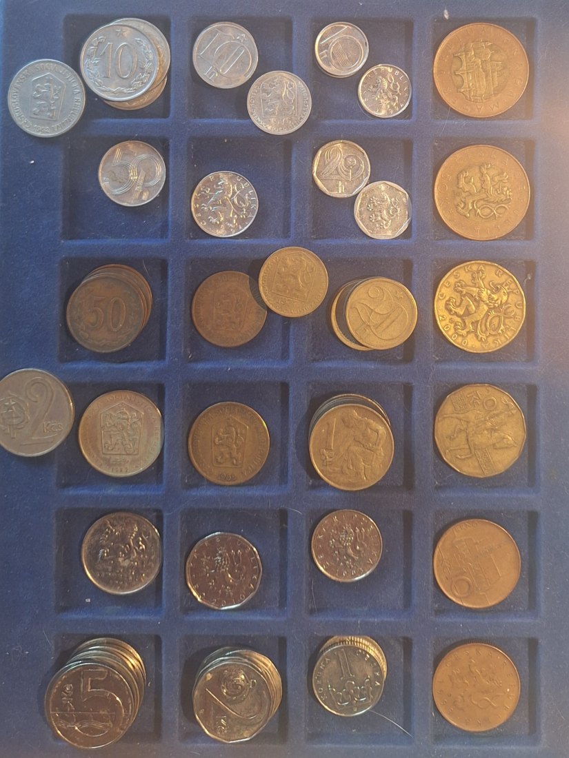  Tschechien Lot aus 10,20+50 Heller, 1,2,5,10,20+50 Kronen Summe über 230 Kronen 219g   
