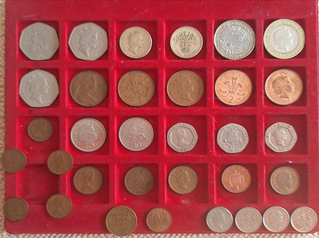  England/ Bailiwick of Jersey Queen Elizabeth II, ab 1/2 Penny bis 2 Pounds Gewicht 175g   