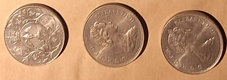  Großbritannien, Crown, Elisabeth II Jahrestage 1972, 77 oder 80 Gesamtgewicht: 85g   