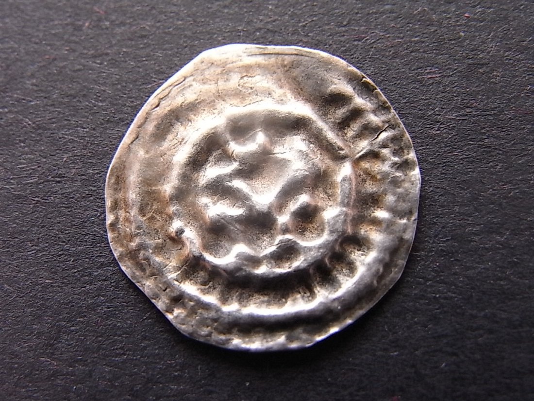  Ungarn Brakteat Bela III. 1171-1196 Huszar 192 0,26gramm   