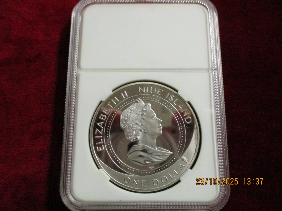  Niue 1 Dollar, 2014 Die süßesten Welpen der Welt - Tiger Kupfer-Nickel 30,g   