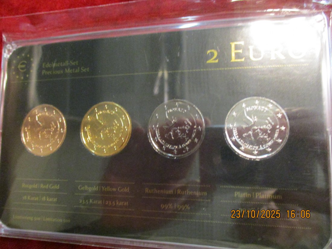  2 Euro Set Monaco siehe Foto Gewicht: Ca 110,g   