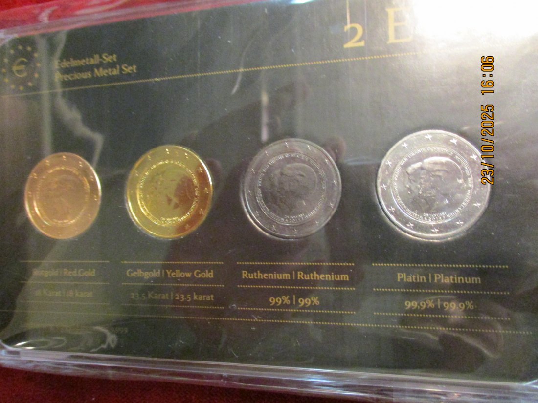  2 Euro Set Niederlande siehe Foto Gewicht: Ca 110,g   