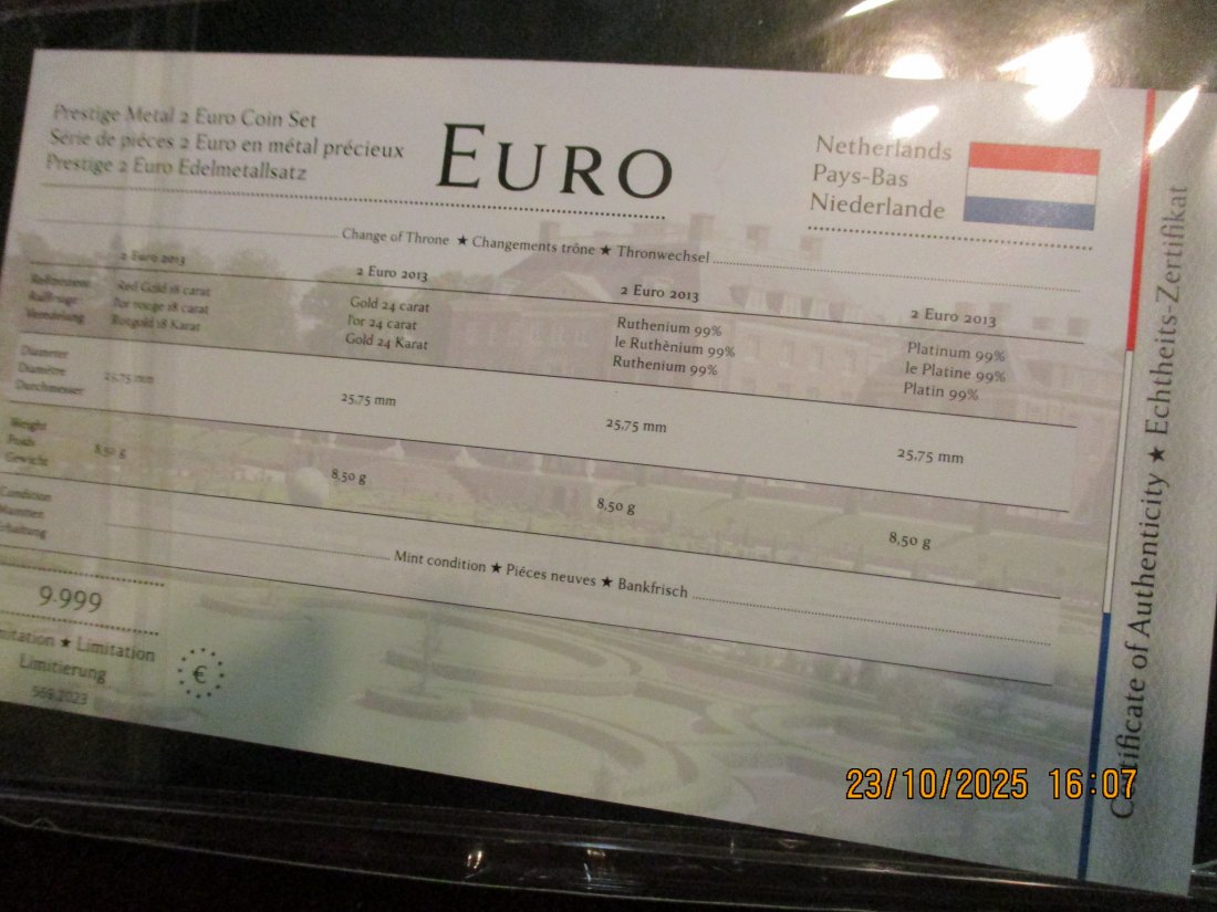  2 Euro Set Niederlande siehe Foto Gewicht: Ca 110,g   