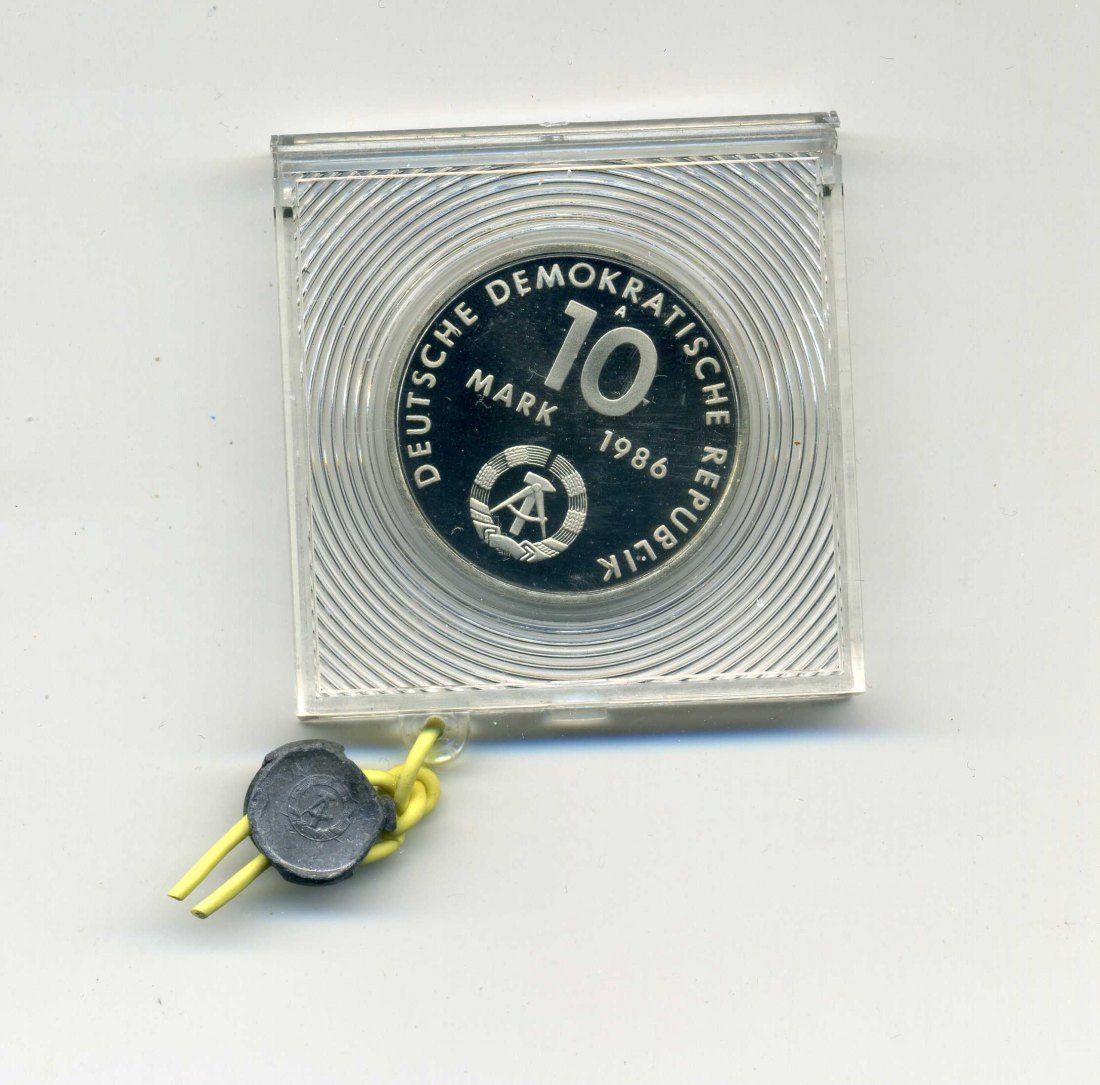 10 Mark 1986 Thälmann PP in Original Schachtel mit Plombe