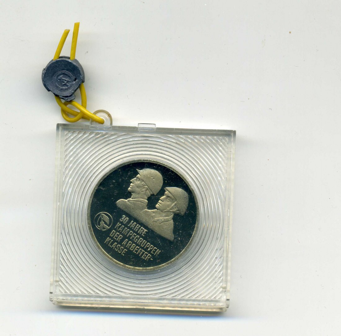  10 Mark 1983 DDR Kampfgruppen PP in Original Schachtel mit Plombe   