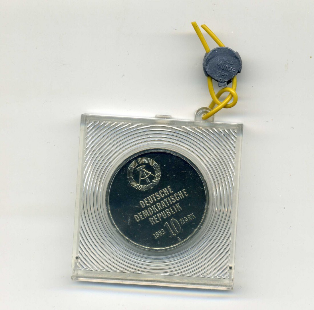  10 Mark 1983 DDR Kampfgruppen PP in Original Schachtel mit Plombe   