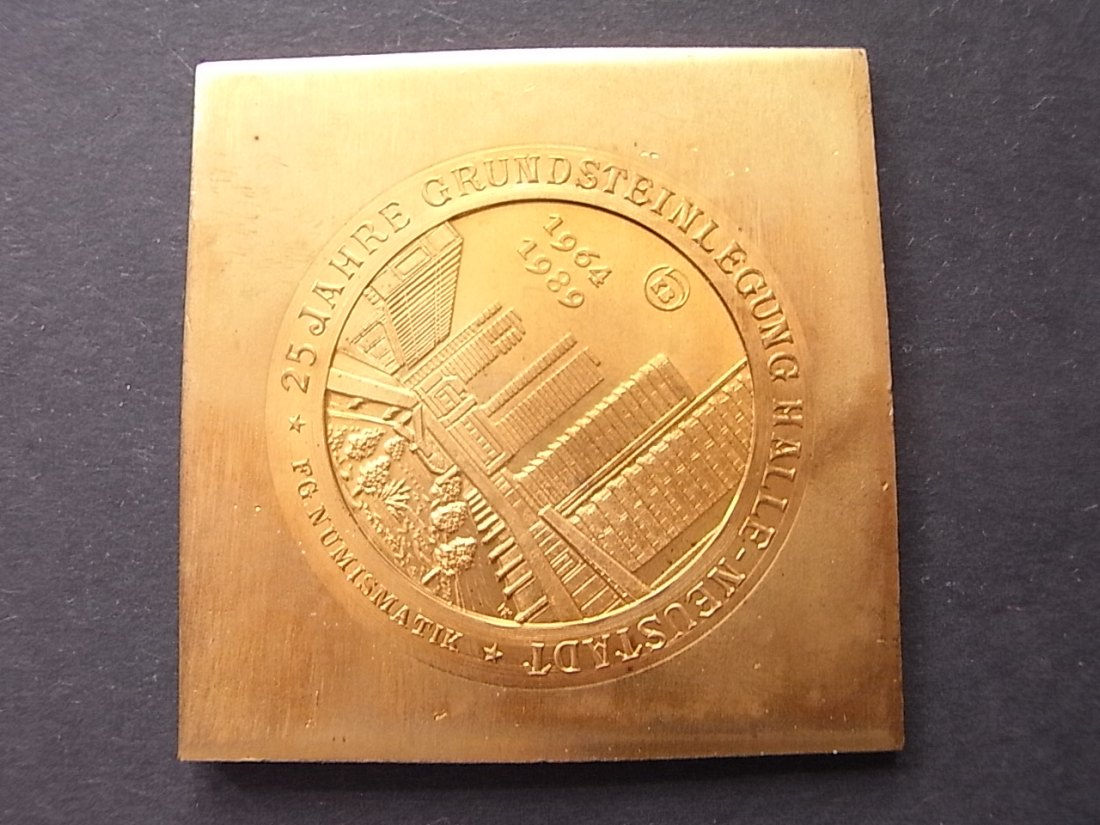  Halle Klippe Grundsteinlegung Halle Neustadt 50x50mm Proof Fachgruppe Numismatik   