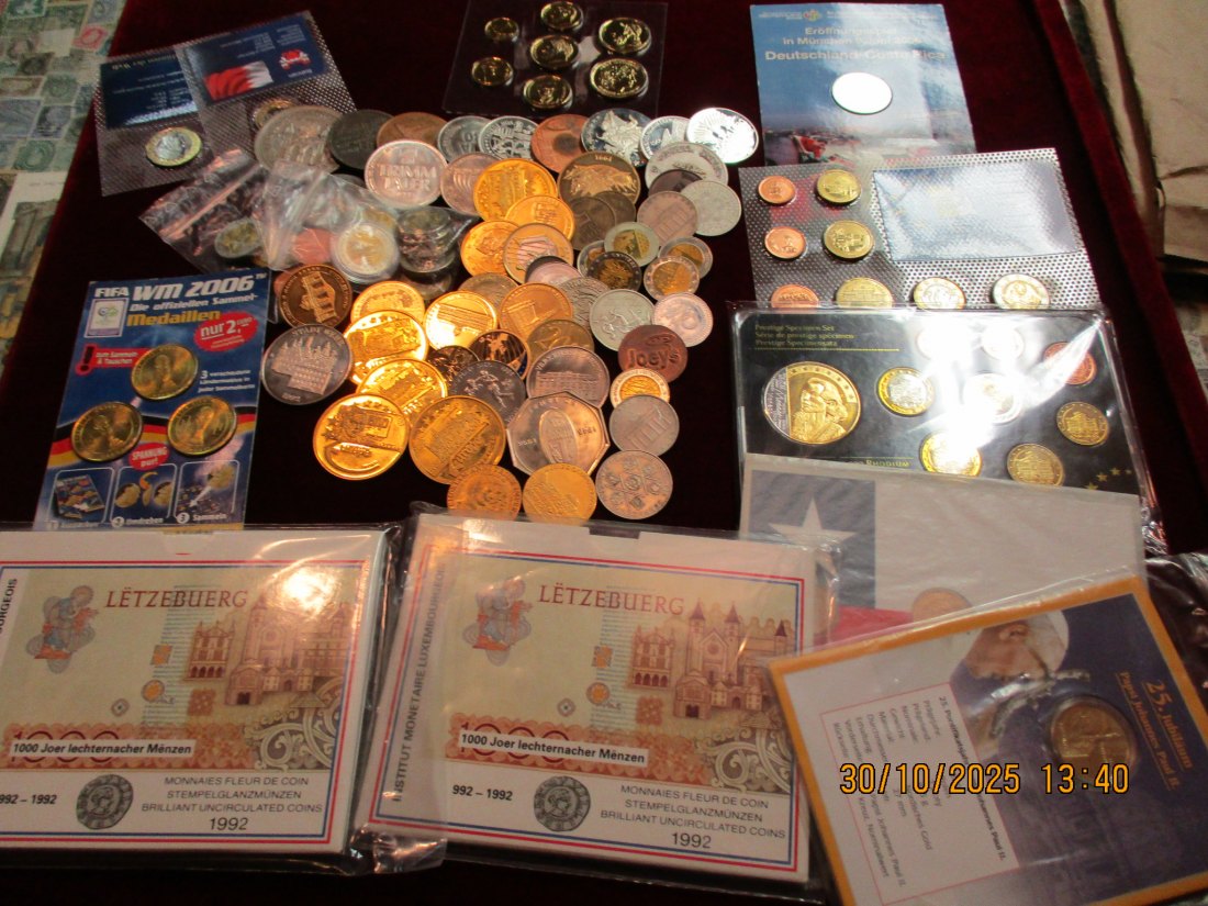  Lot Sammlung Medaillen und einige Münzen 3,2 Kg   