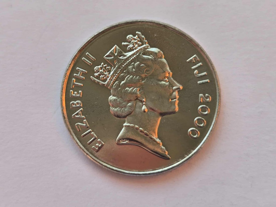  Fiji 10 Cent 2000 STG   