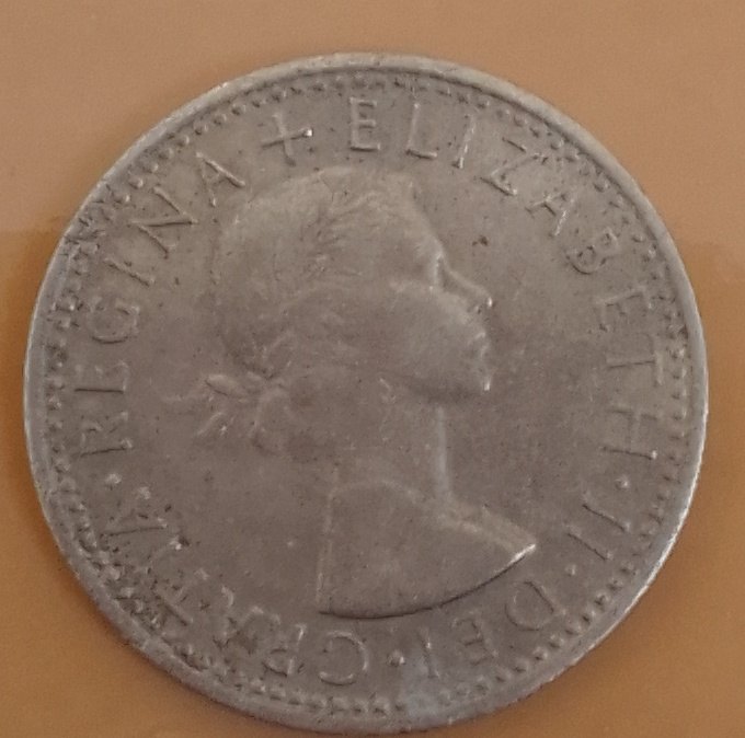  6 PENCE CIRCULATED COIN ..ELIZABETH..1967   