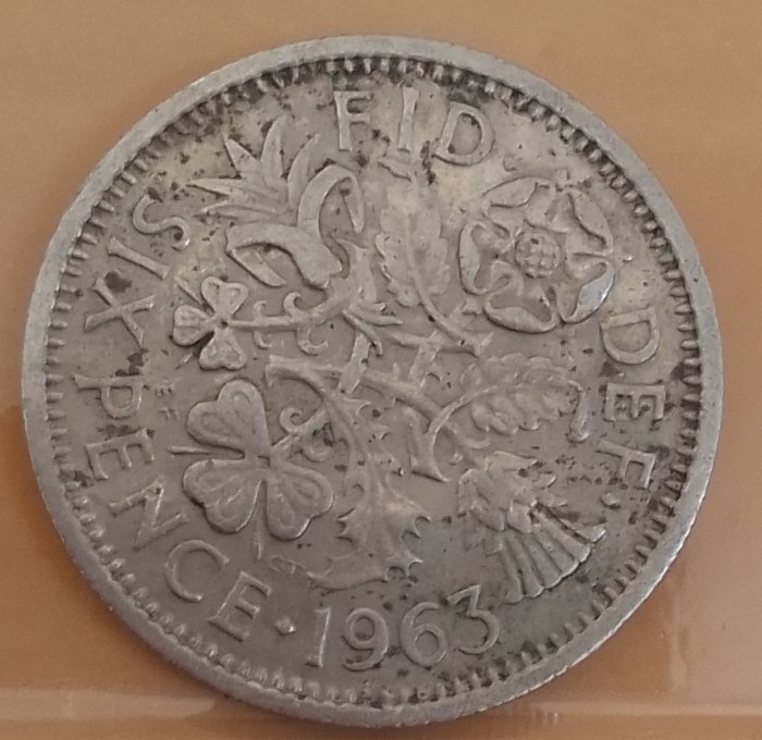  6 PENCE CIRCULATED COIN ..ELIZABETH..1963   