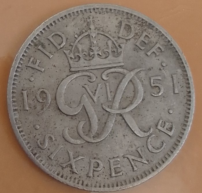  6 PENCE CIRCULATED COIN ..GKVI..1951   