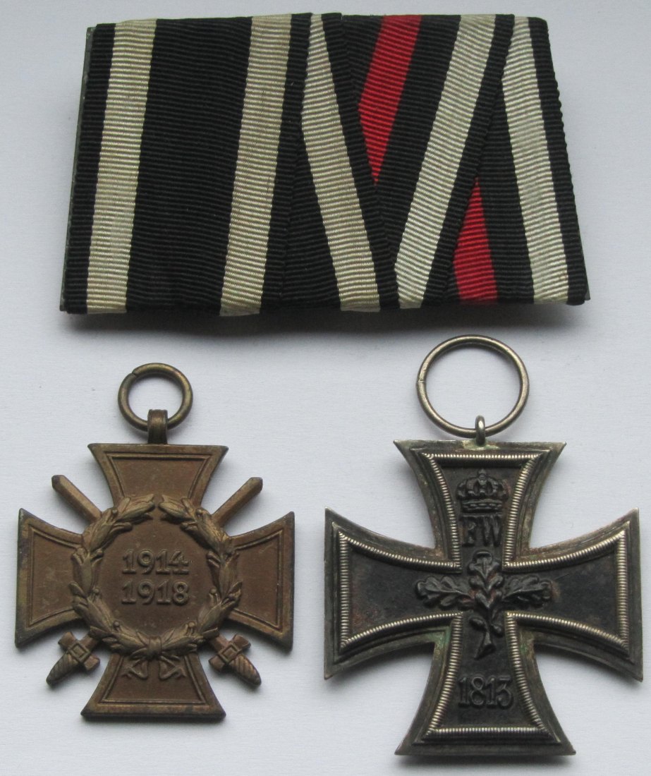  Kaiserreich: Zwei Orden aus dem Ersten Weltkrieg mit Band/Spange   