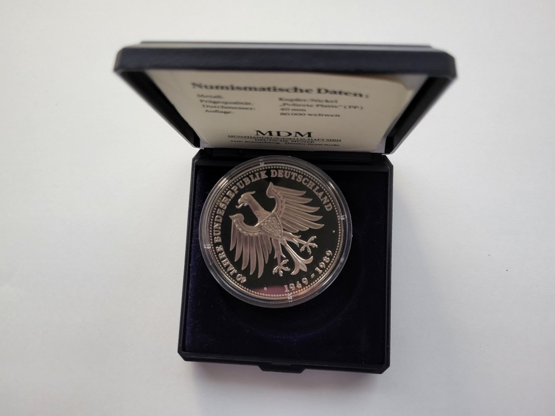  Medaille 1990 Deutschland, Einig, Vaterland 40 Jahre Deutschland Spittalgold9800 (00   