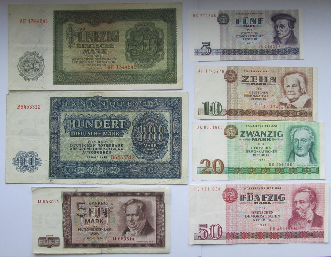  DDR: Lot aus sieben verschiedenen Banknoten   
