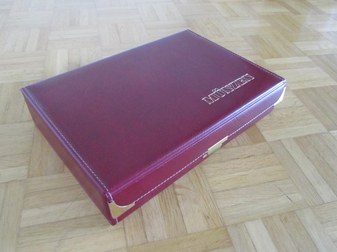  Große Lederkassette   