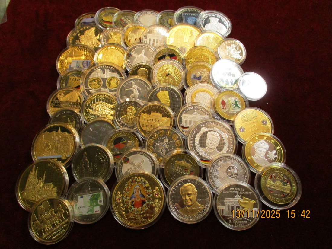  Lot Sammlung Medaillen Ca: 3,5 Kg /XXL   
