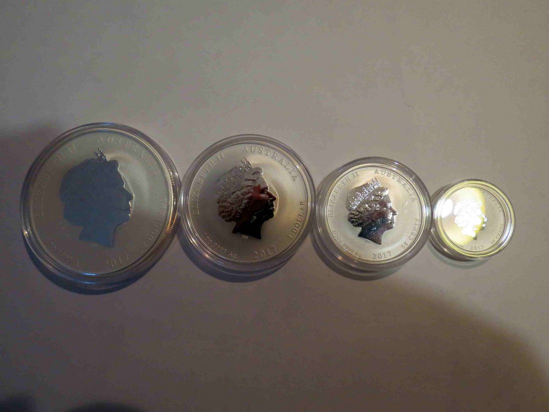  2-1-1/2-1/4 Unzen coloriertes Silber Lunar II; 2013; stempelglanz   