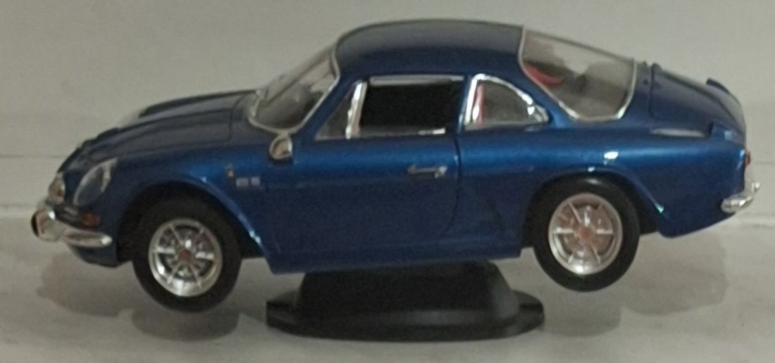  Renault Alpine A110 1:18 Maßstab Vitrinestück nicht bespielt   