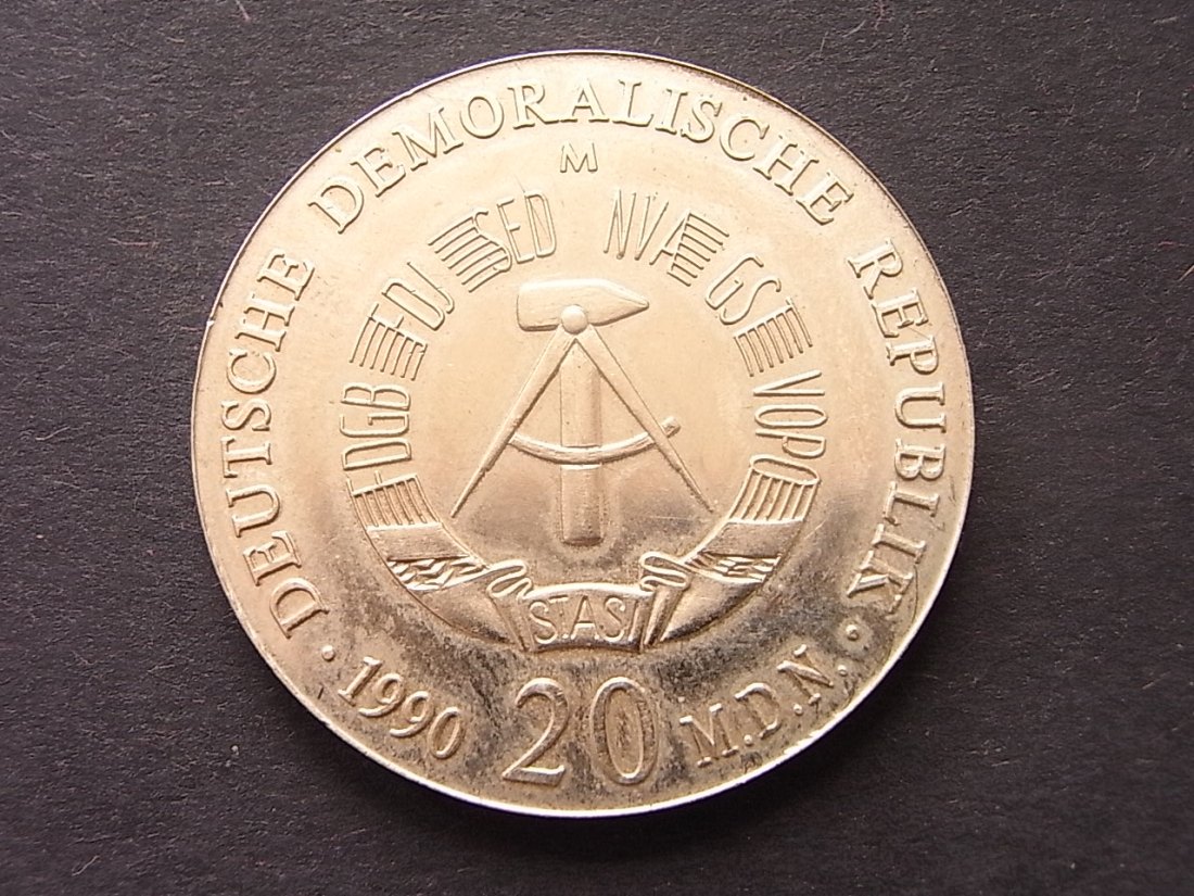  Spottmedaille über die Staasi + SED 1990 in Grösse u. Form eines 20 M. Stück der DDR stgl   