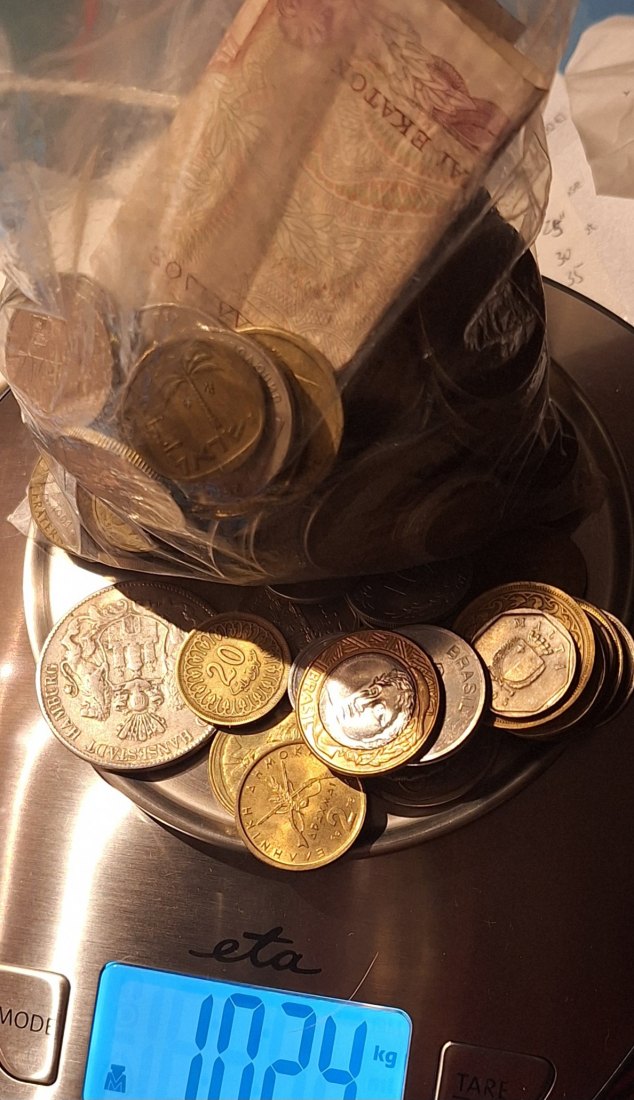  Ländermix - LOT, Gesamtgewicht über 1020g   