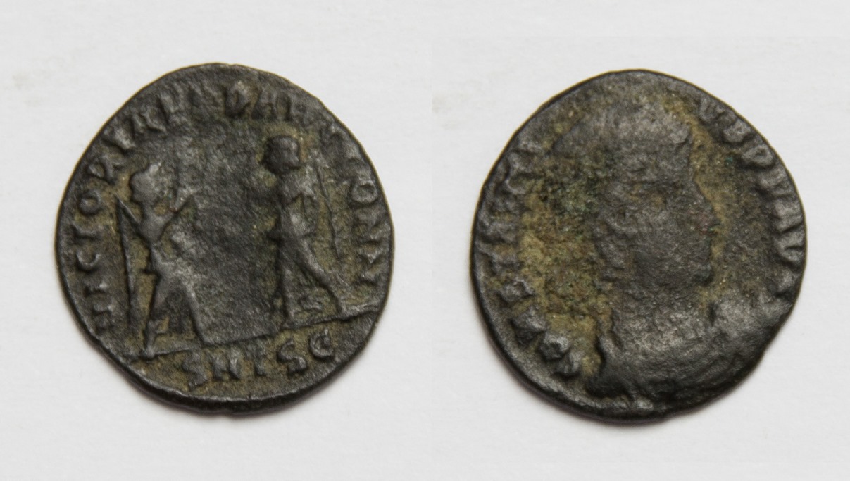  Römisches Kaiserreich Heraclea Bronze 330-333 1,38 gr. 16mm Durchmesser   