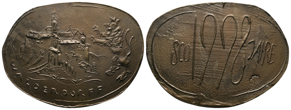  Medaille 1998; Walderdorff Adelshaus; 800 Jahre; Bronzeguss; 194,03 g ; H 68,9 mm B 93,4 mm   