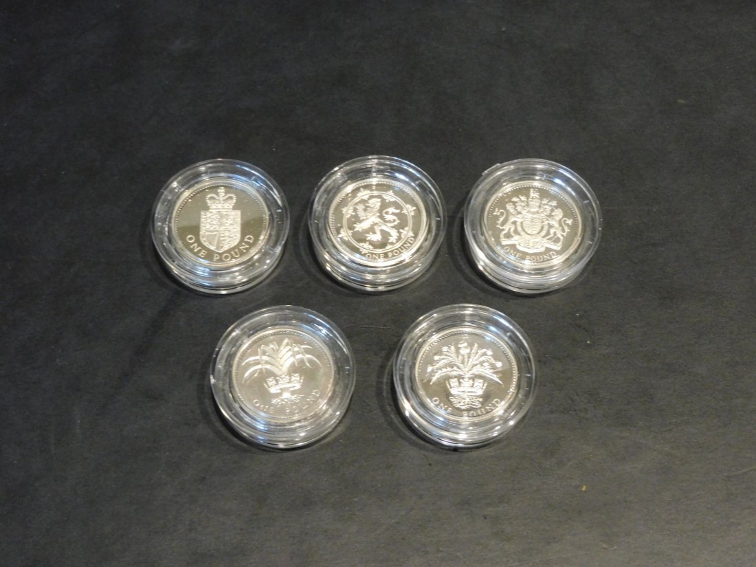 UNITED KINGDOM 5X 1 POUND 1985-88-89-93-94.GRADE-PLEASE SEE PHOTOS.