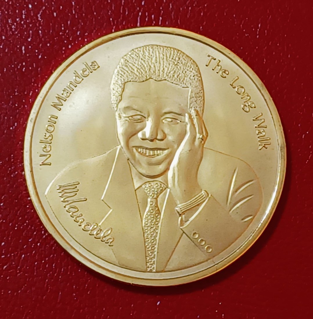  South Africa Nelson Mandela The Long Walk 38mm 29g Medal   