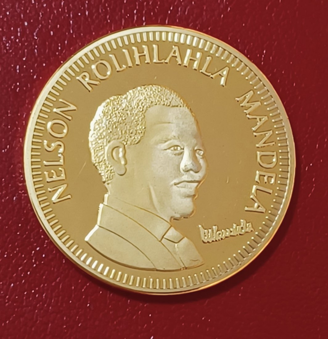  South Africa Nelson Rolihlahla Mandela 10 Years of Freedom 38mm 32g Medal   