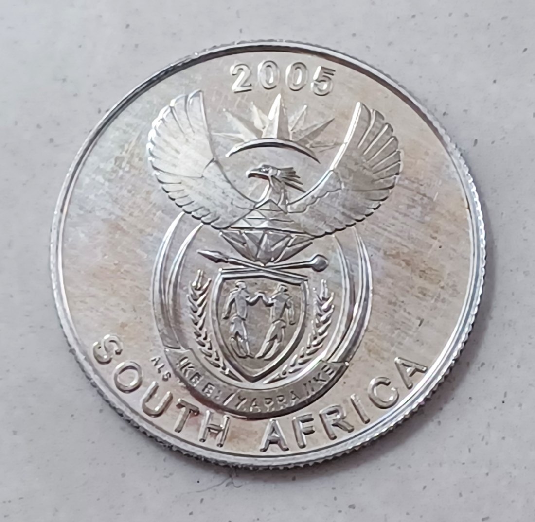  2005 South Africa PROOF African Wild Dog Five Cent 5c MINTAGE 1,094 92.5% Silver 8.46g 26.7mm   