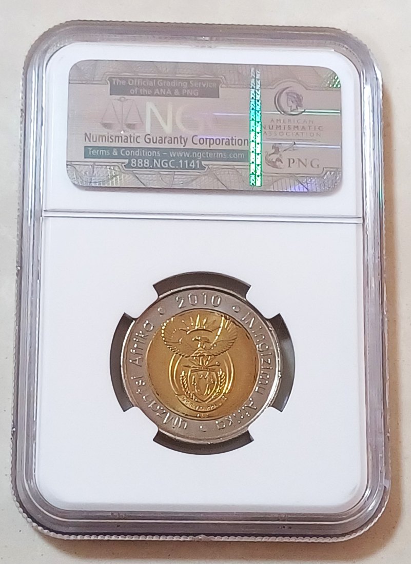  2010 South Africa BU UNC Bimetallic Wildebeest Five Rand R5 NGC MS64   