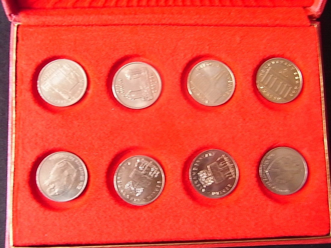  DDR Halle 8 x 5 Mark verschiedene im Blister Auszeichnung stgl   