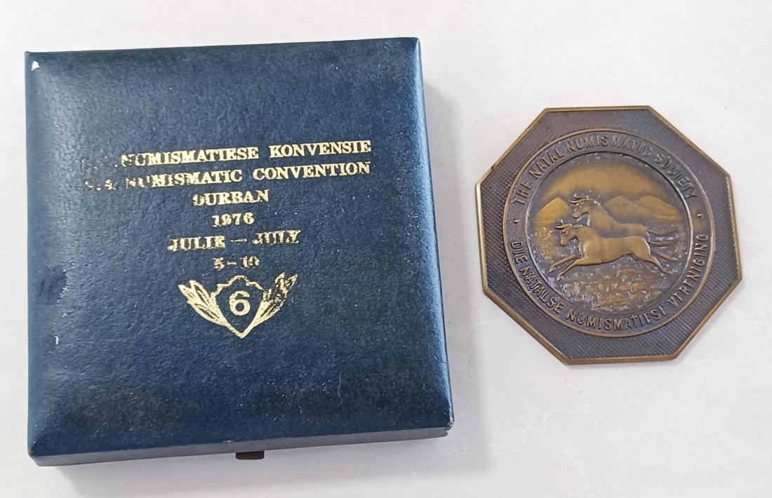  South Africa. 1976 60mm Durban Numismatic Convention 65g Bronze Heptagon Medal in Box   