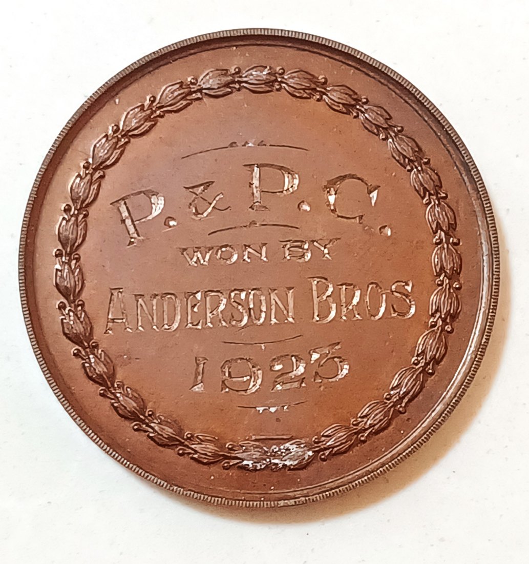  1923 South Africa P & P.C Won by Anderson Bros Lion Giraffe Ostrich 35mm 16g Bronze Medal   