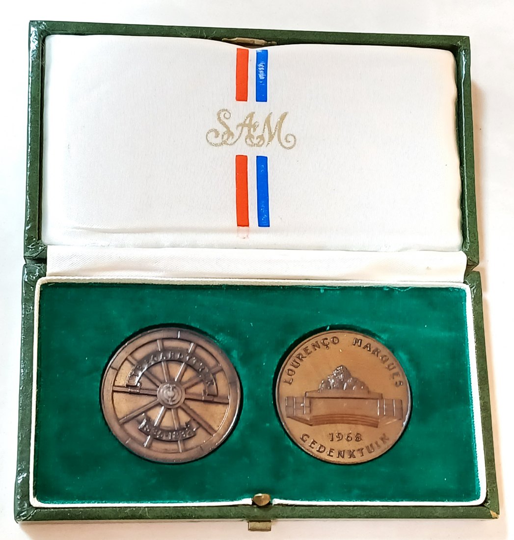 1968 South Africa Voortrekker Louis Trichardt Trek (1835-1883) Bronze Medals in Box 38mm 24g