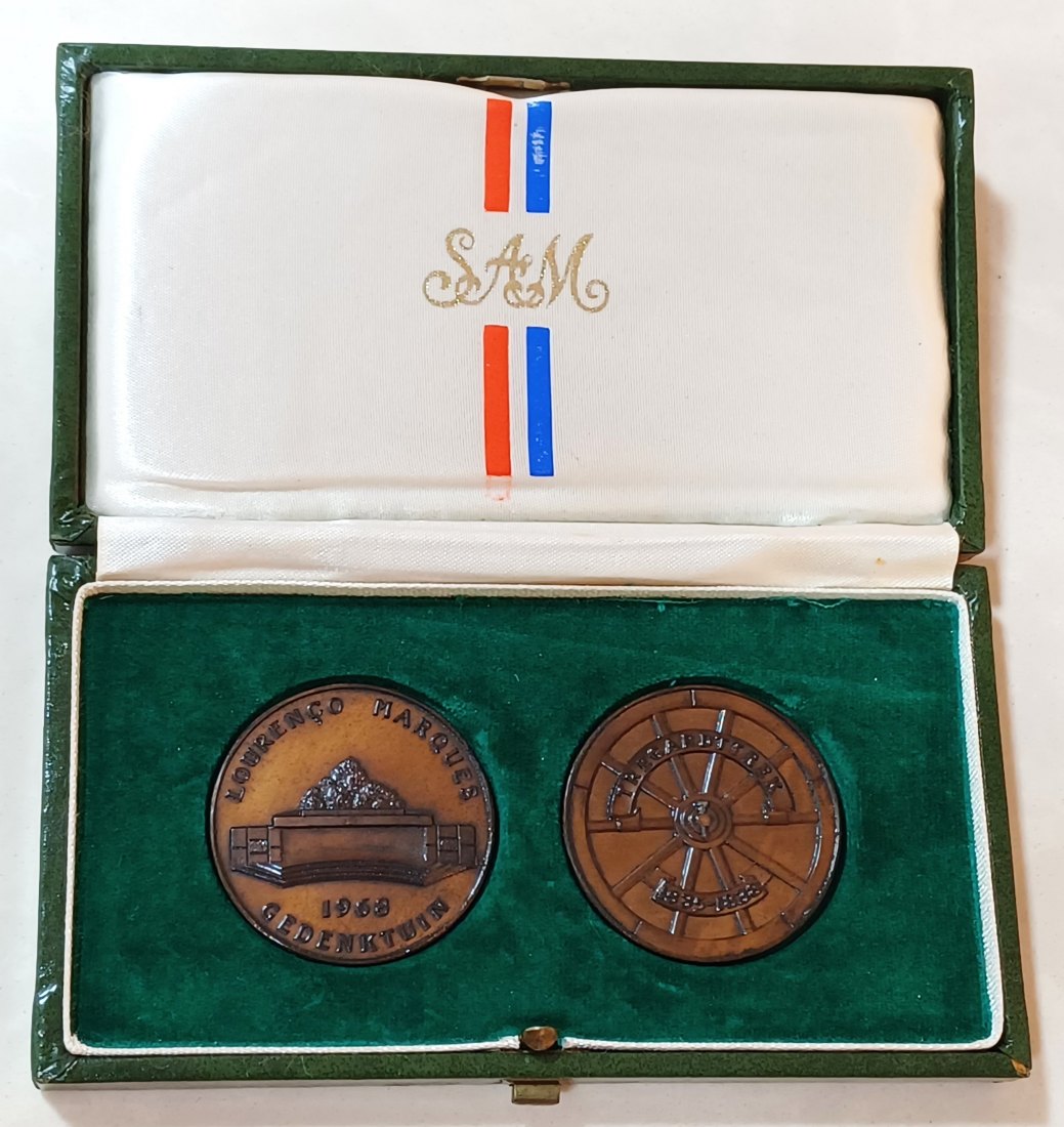  1968 South Africa Voortrekker Louis Trichardt Trek (1835-1883) Bronze Medals in Box 38mm 24g   