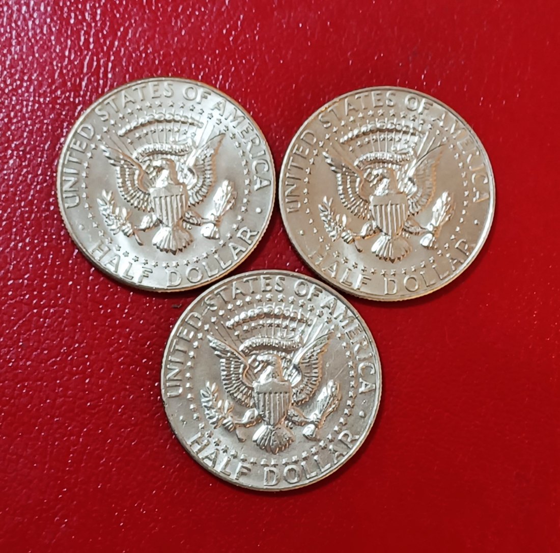 LOT OF 3 1986 United States Kennedy Half Dollar 2xP & 1xD