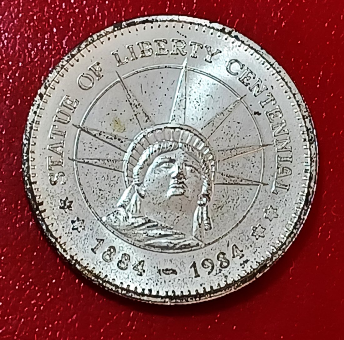 1984 United States Statue of Liberty Centennial Medal 100th Anniversary 38.75mm 26.3g