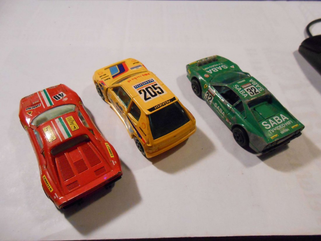  Modellautos Sportwagen (4) 3 Stück : Burago, Made in Italy, Druckguß   