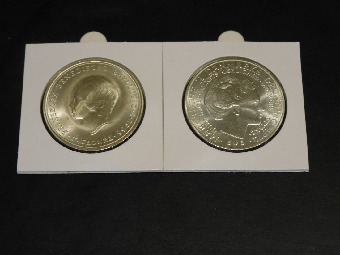  DENMARK 2X 10 KRONER 1968-1970.GRADE-PLEASE SEE PHOTOS.   