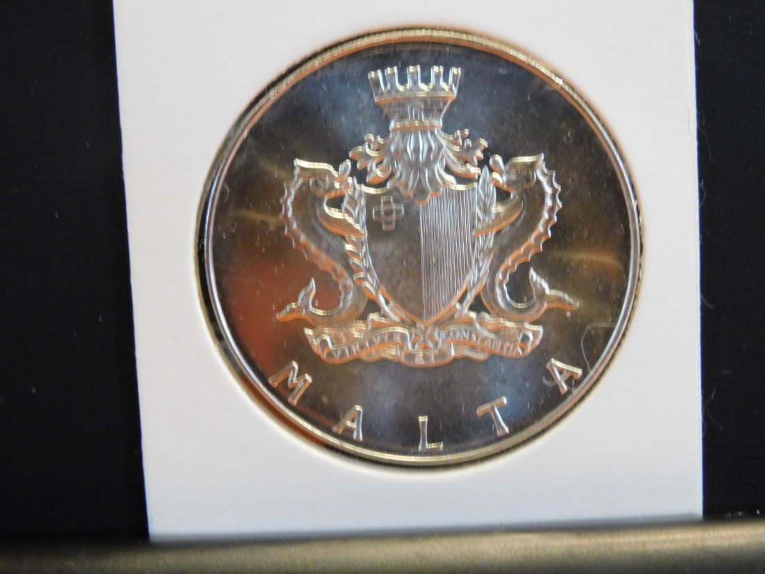  MALTA 2 LIRI 1972.GRADE-PLEASE SEE PHOTOS.   