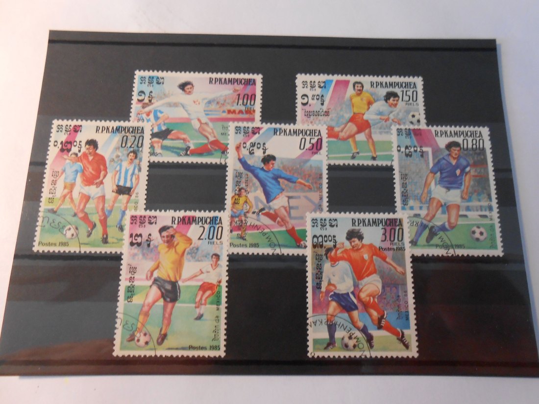  Briefmarken 23 Kambuchea (Kambodscha) -FIFA WM Mexico 1986-   